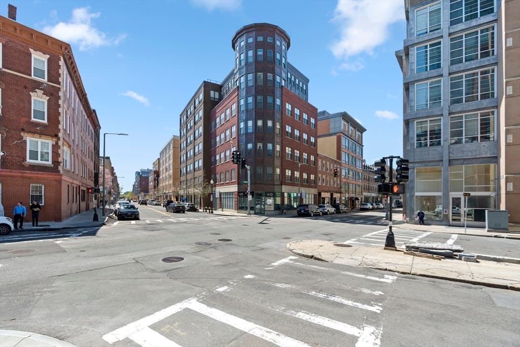 Condominium at 40 Fay St # 206, Boston MA 02118, photo 9 of 9