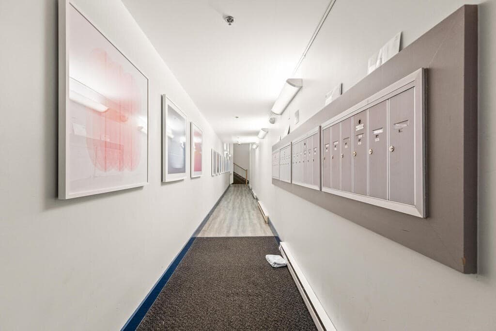 Condominium at 49 Munroe St # 406, Lynn MA 01901, photo 3 of 39