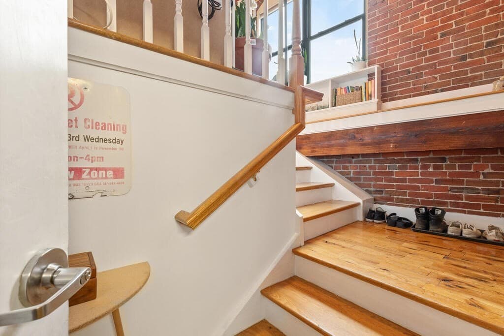 Condominium at 49 Munroe St # 406, Lynn MA 01901, photo 5 of 39