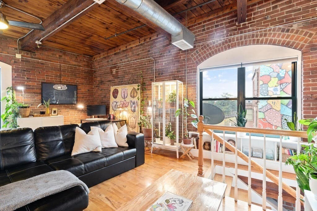 Condominium at 49 Munroe St # 406, Lynn MA 01901, photo 11 of 39