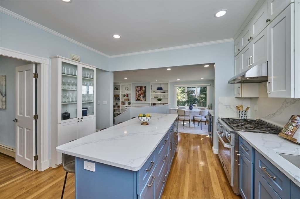 Single Family Residence at 16 Harrison St, Newton MA 02461, Newton, photo 11 of 40