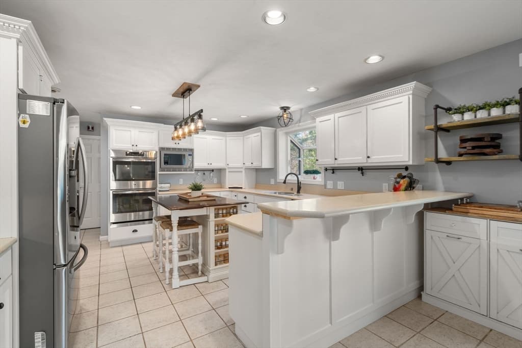 Single Family Residence at 48 Fitchburg St, Marlborough MA 01752, Marlborough, photo 10 of 42