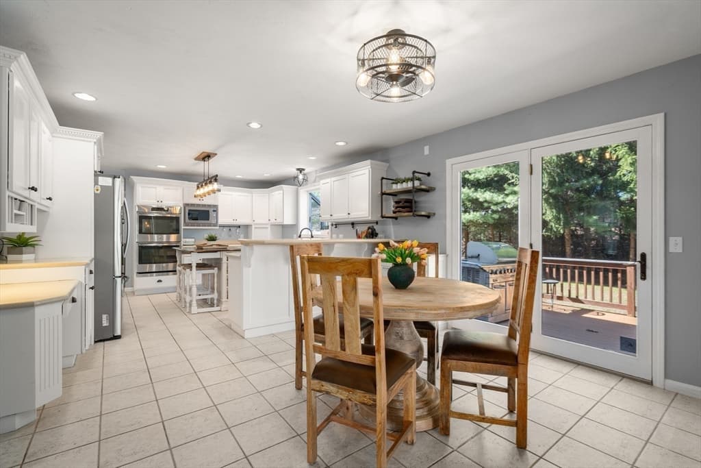 Single Family Residence at 48 Fitchburg St, Marlborough MA 01752, Marlborough, photo 11 of 42