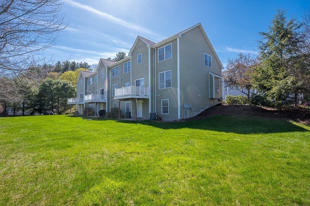 Condominium at 1 Dunia Ln # 1, Northborough MA 01532, photo 38 of 42