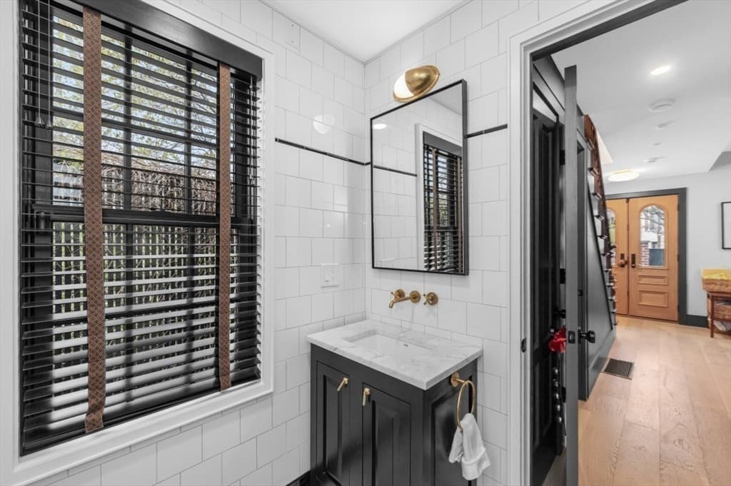 Single Family Residence at 208 Windsor Street, Cambridge MA 02139, Cambridge, photo 12 of 26