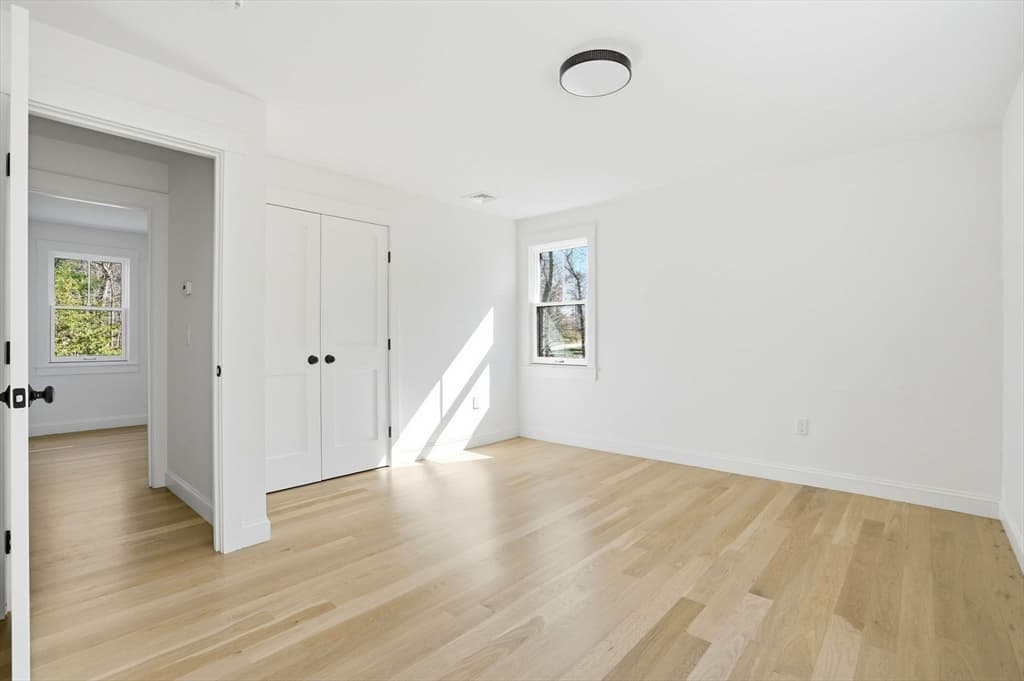 Single Family Residence at 26 Old Pottery Ln, Norwell MA 02061, photo 30 of 41