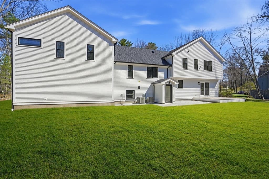 Single Family Residence at 26 Old Pottery Ln, Norwell MA 02061, photo 40 of 41