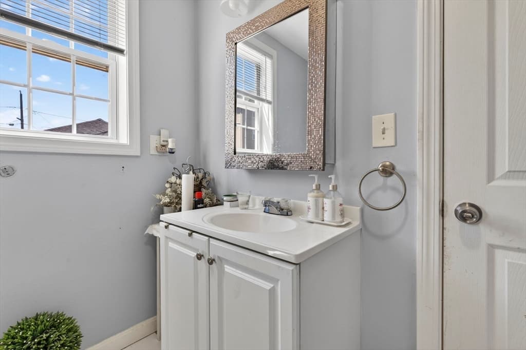 3 Family at 206 Irving Street, Fall River MA 02723, photo 11 of 30