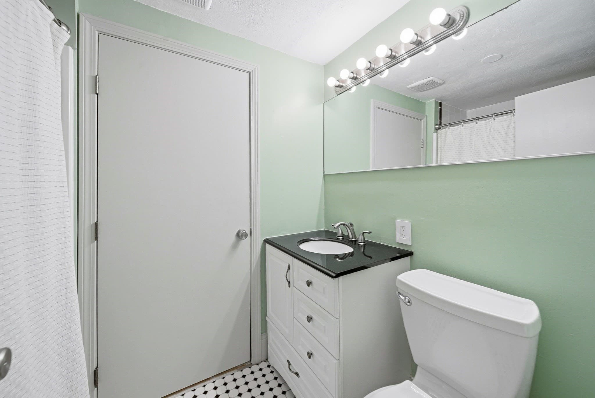 Condominium at 30 Beacon St # 1, Chelsea MA 02150, Chelsea, photo 17 of 39
