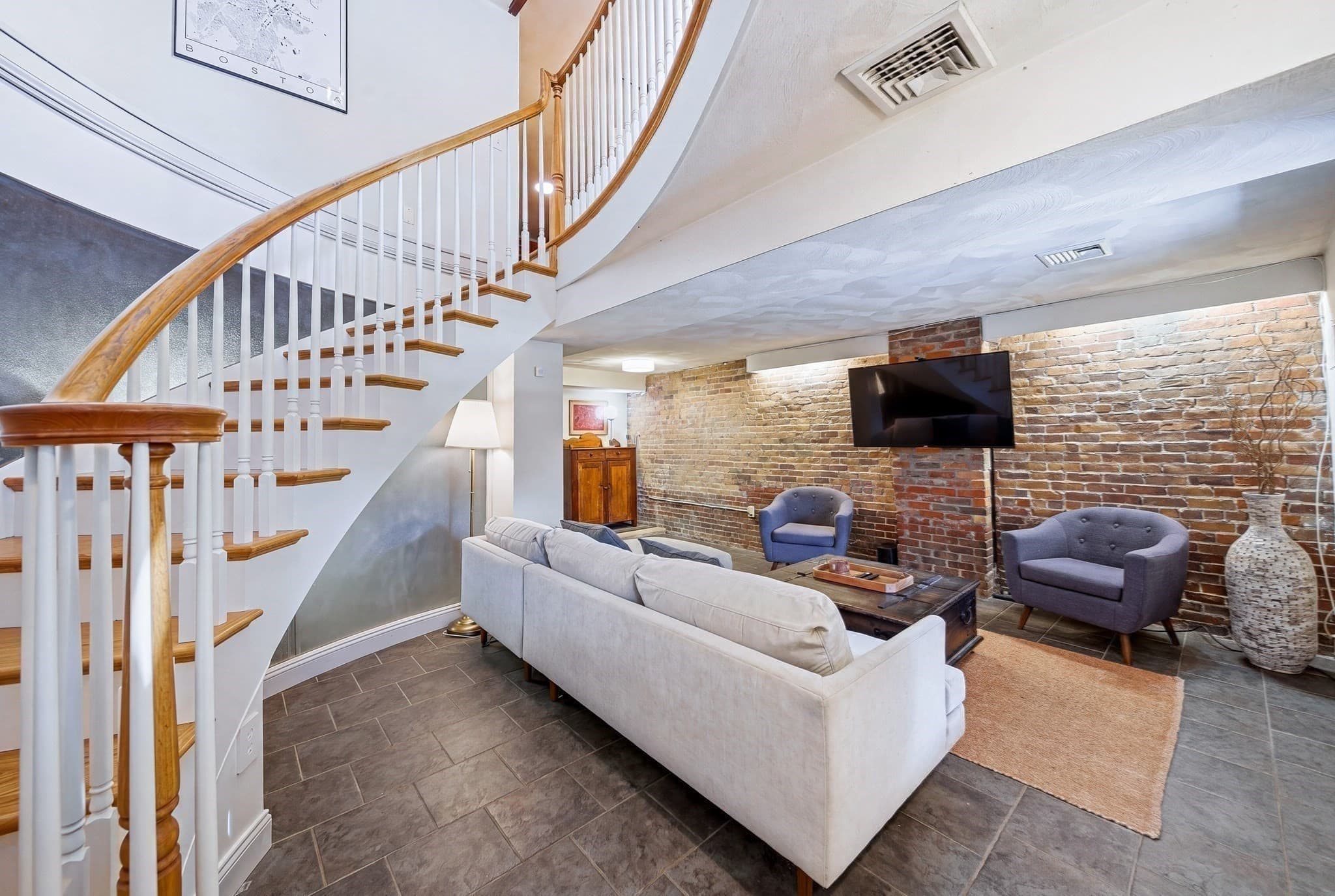 30 Beacon St # 1, Chelsea MA 02150