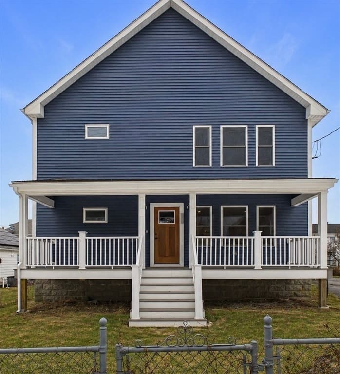 542 King Philip St, Fall River MA 02724 photo 2