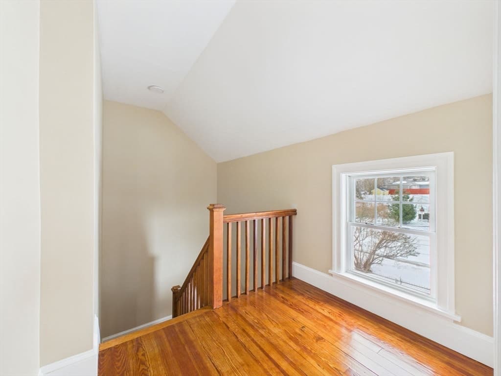 542 King Philip St, Fall River MA 02724 photo 26