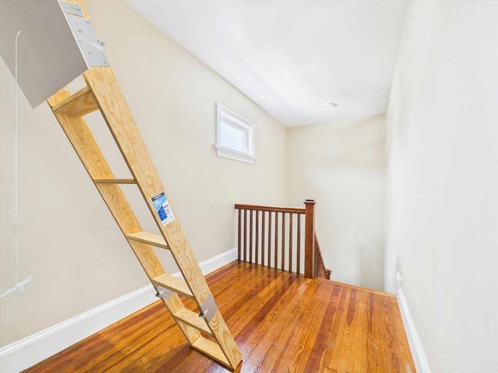 542 King Philip St, Fall River MA 02724 photo 33