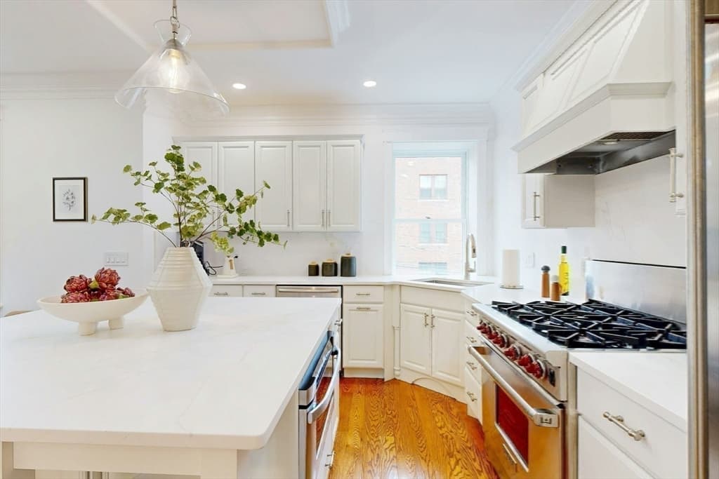322 Tappan St # 2, Brookline MA 02445 photo 16