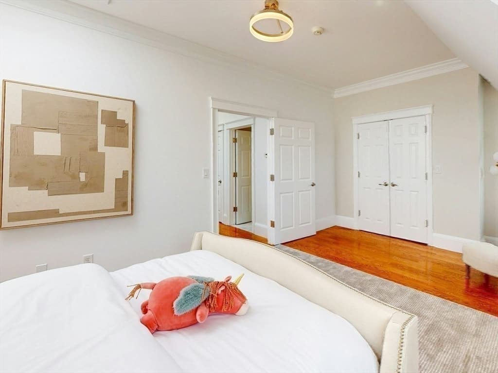 322 Tappan St # 2, Brookline MA 02445 photo 34