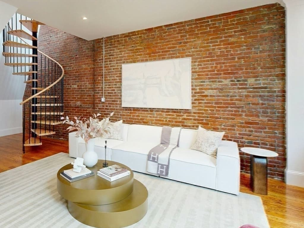 322 Tappan St # 2, Brookline MA 02445 photo 31