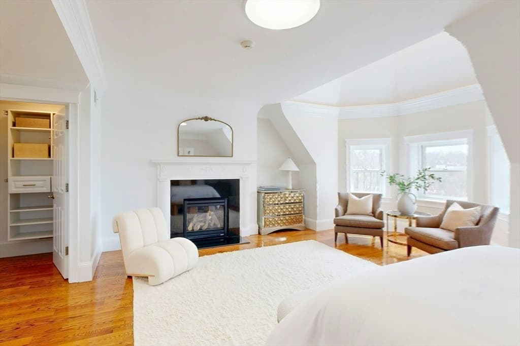 322 Tappan St # 2, Brookline MA 02445 photo 25