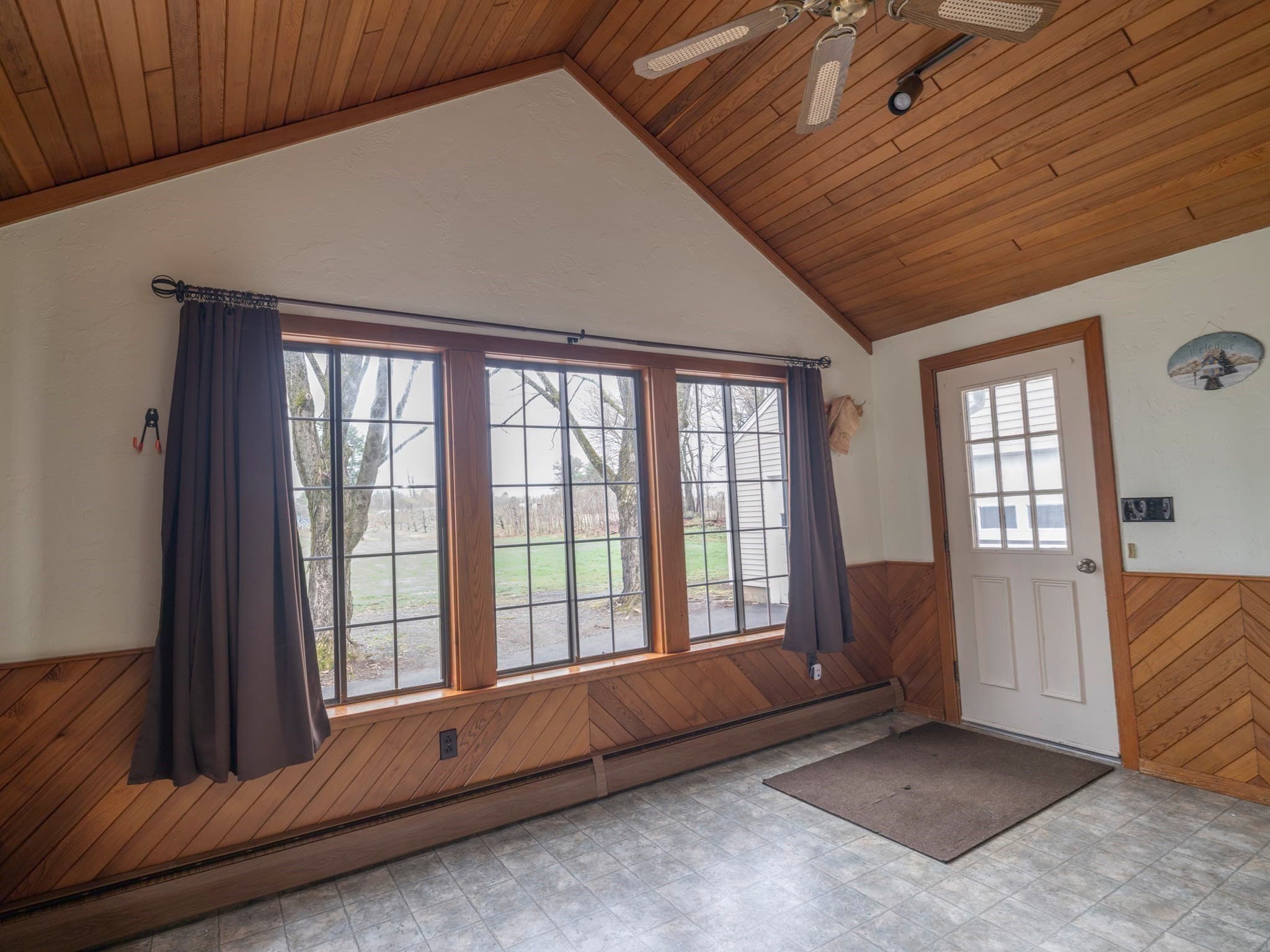 Single Family Residence at 445 Green St, Northborough MA 01532, photo 12 of 35