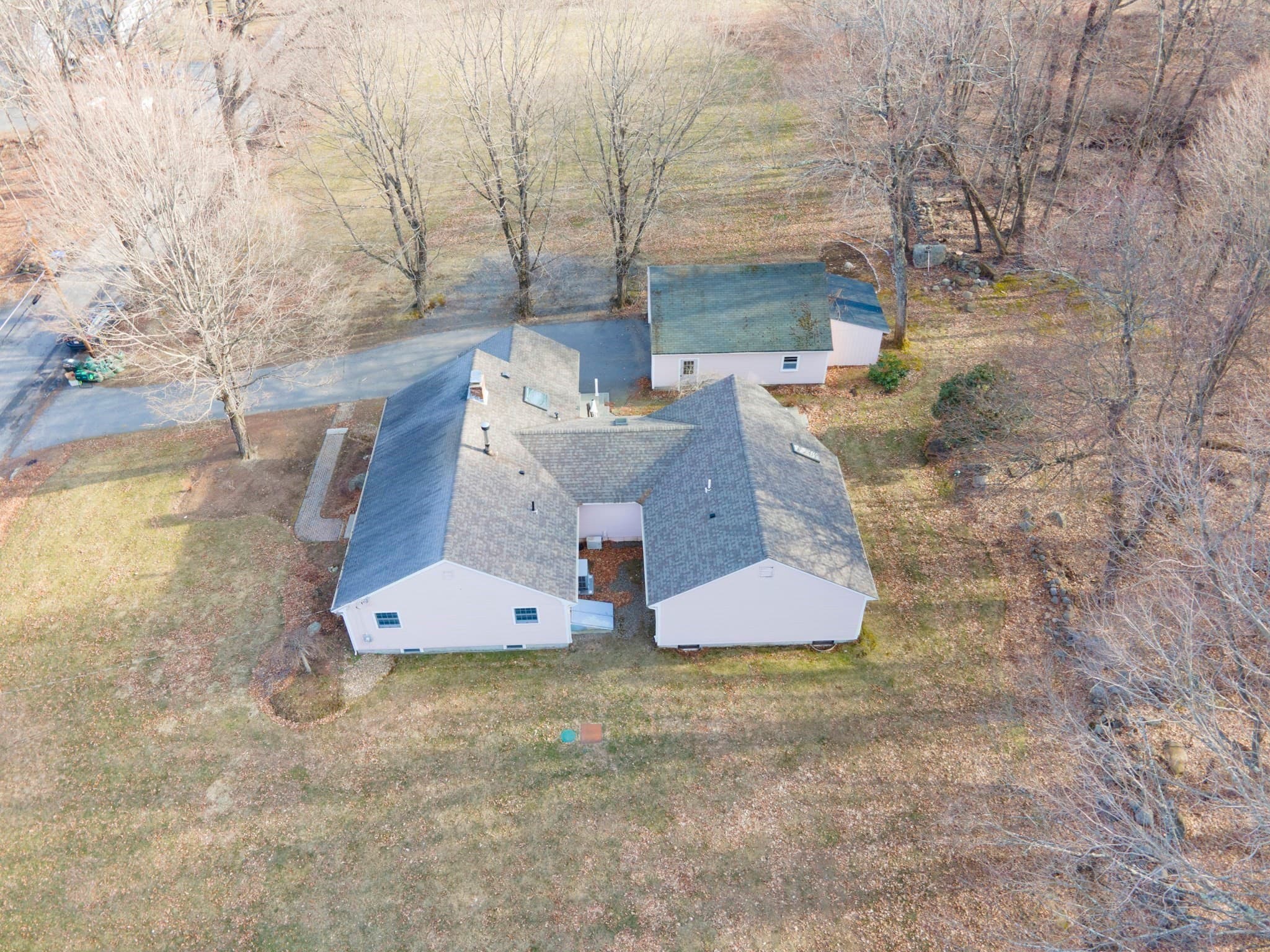 Single Family Residence at 445 Green St, Northborough MA 01532, photo 9 of 35