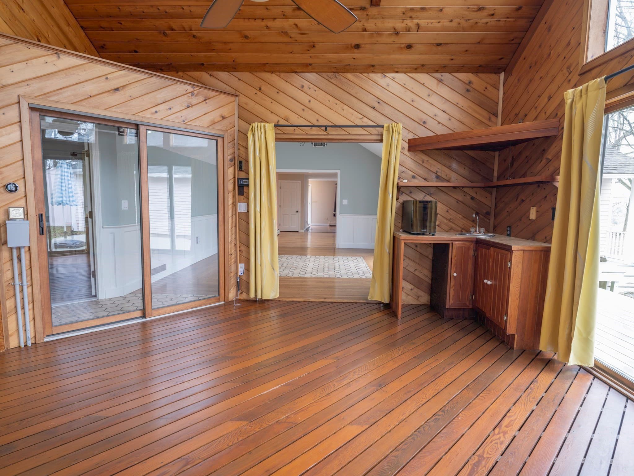 Single Family Residence at 445 Green St, Northborough MA 01532, photo 21 of 35