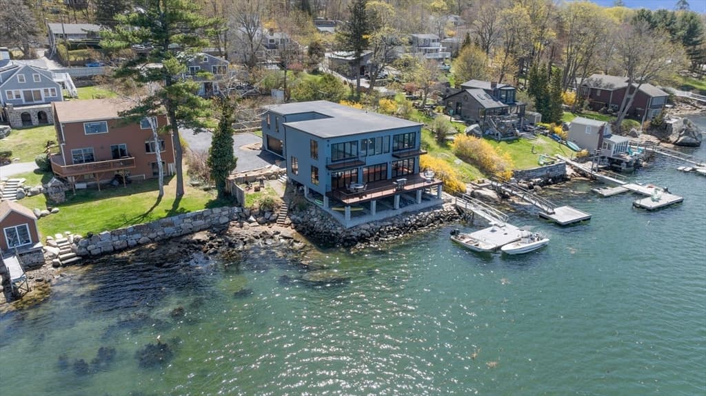 498 Washington St, Gloucester MA 01930