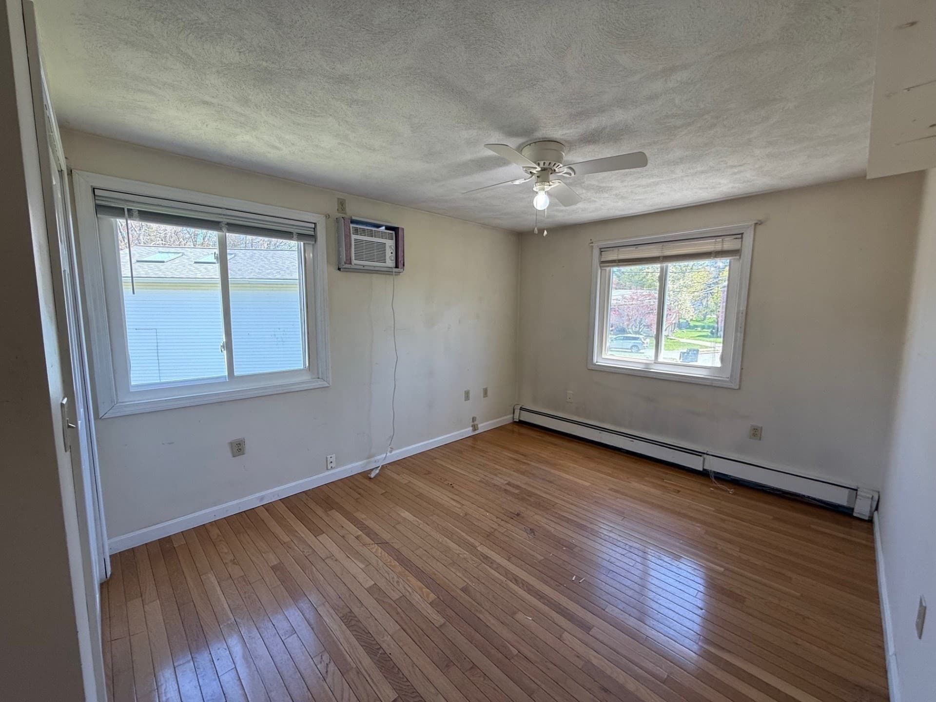 Single Family Residence at 22 Leonard Rd, Framingham MA 01701, photo 13 of 29