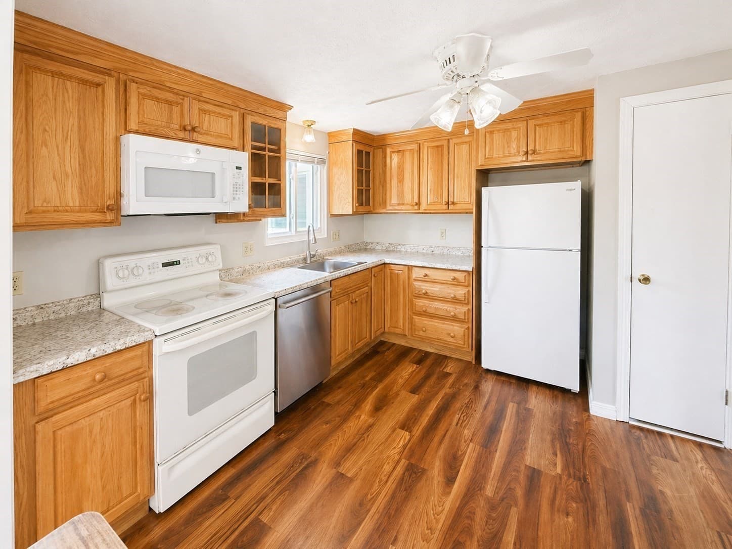 Single Family Residence at 22 Leonard Rd, Framingham MA 01701, photo 7 of 29