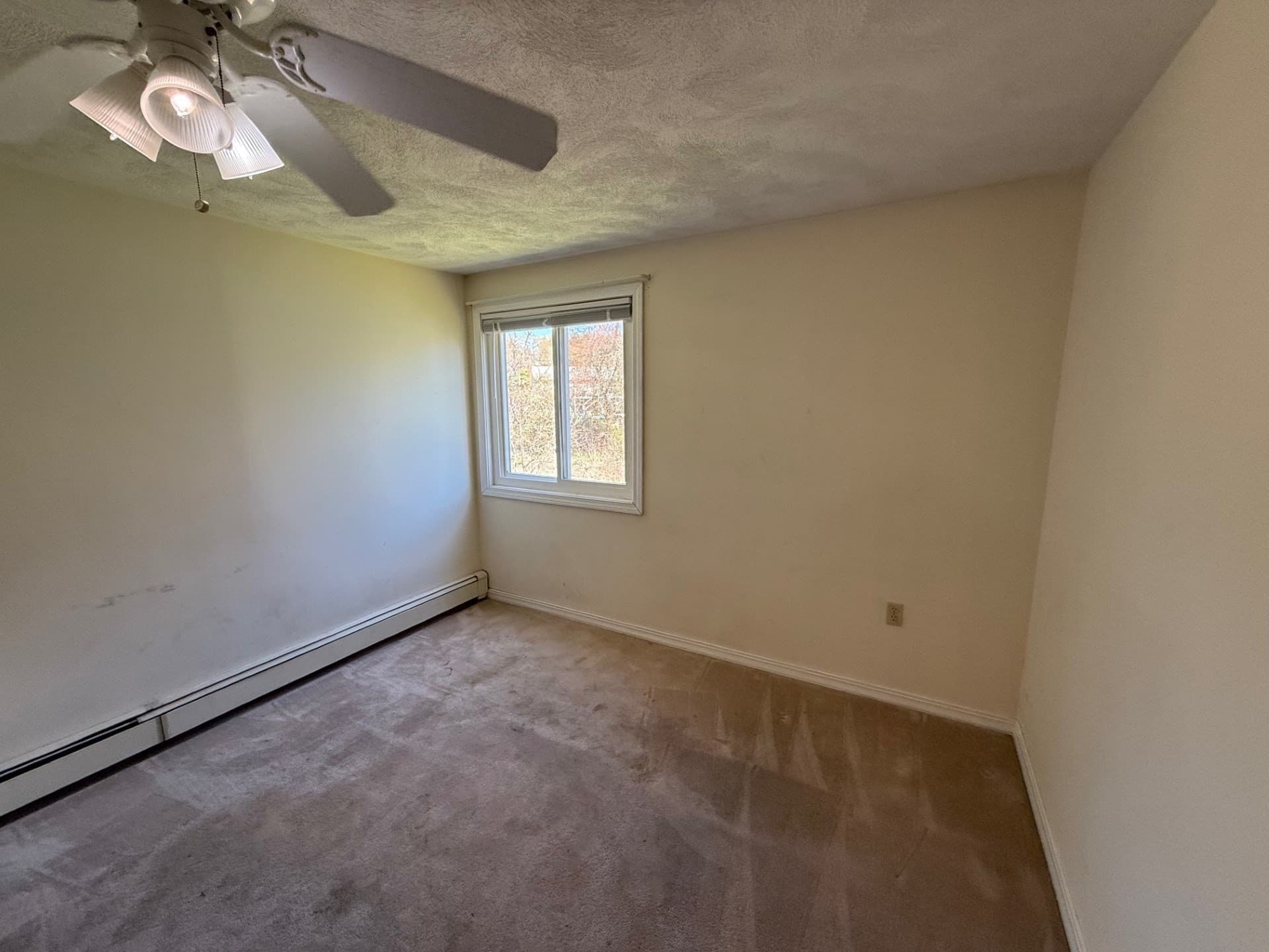 Single Family Residence at 22 Leonard Rd, Framingham MA 01701, photo 14 of 29