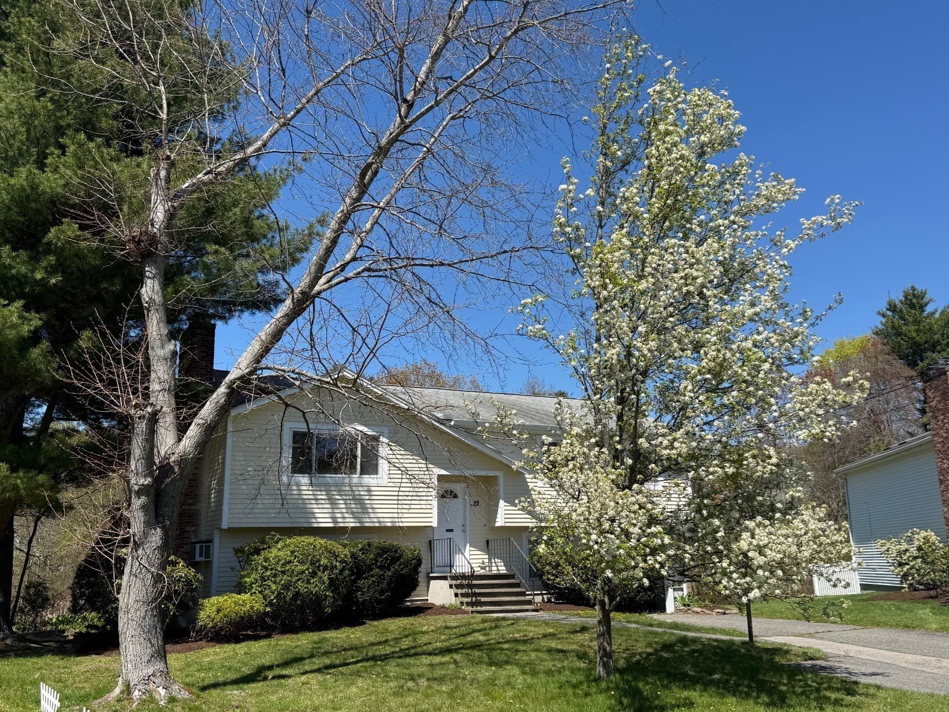 Single Family Residence at 22 Leonard Rd, Framingham MA 01701, photo 25 of 29