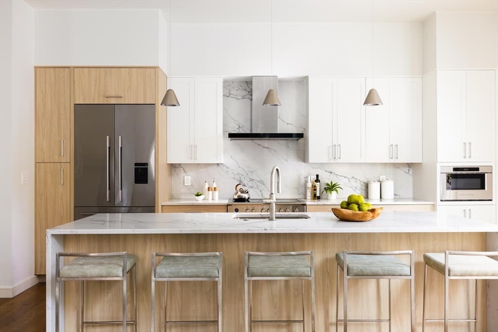 21 Kent Square # 1, Brookline MA 02446
