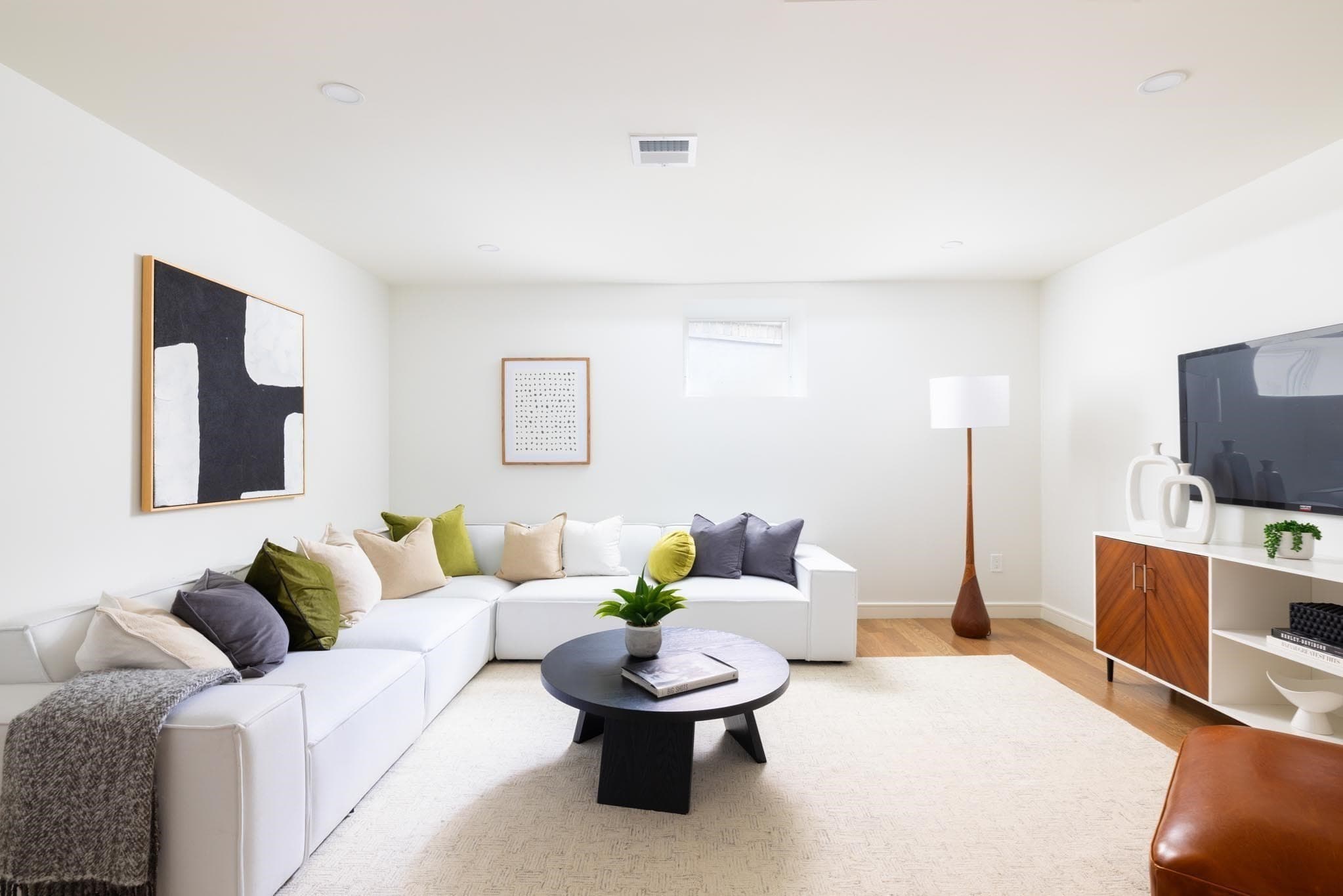 Condominium at 21 Kent Square # 1, Brookline MA 02446, photo 15 of 19