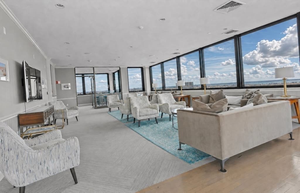 Condominium at 77 Adams Street # 610, Quincy MA 02169, photo 15 of 18