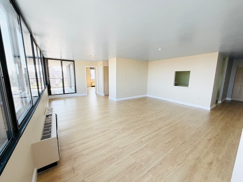 Condominium at 77 Adams Street # 610, Quincy MA 02169, photo 4 of 18