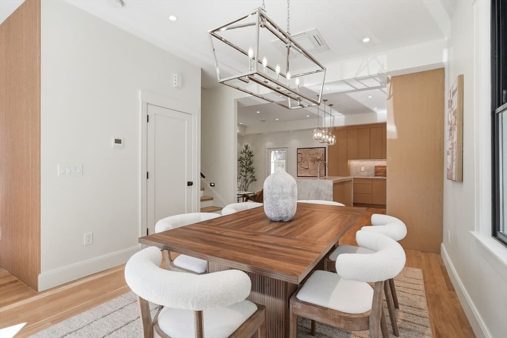 Single Family Residence at 9 Mt Auburn St, Cambridge MA 02138, Cambridge, photo 9 of 33