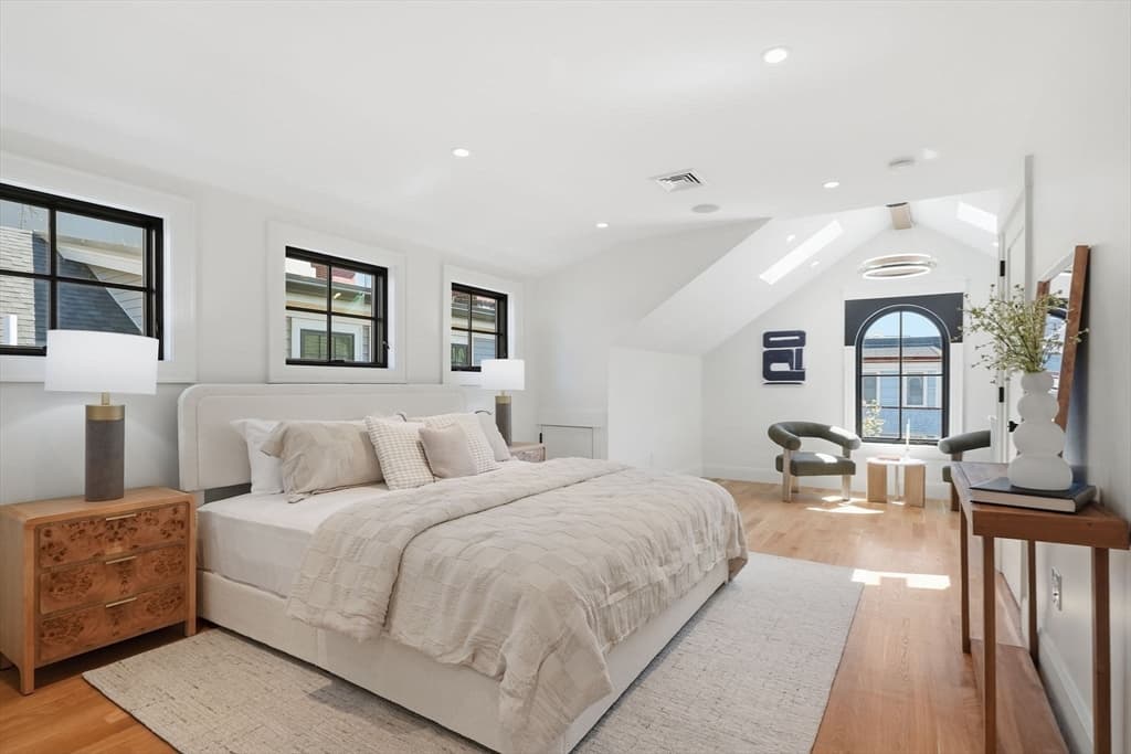 Single Family Residence at 9 Mt Auburn St, Cambridge MA 02138, Cambridge, photo 14 of 33