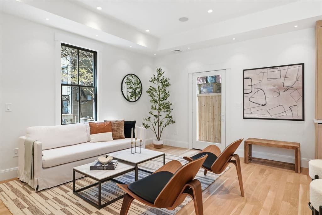 Single Family Residence at 9 Mt Auburn St, Cambridge MA 02138, Cambridge, photo 11 of 33