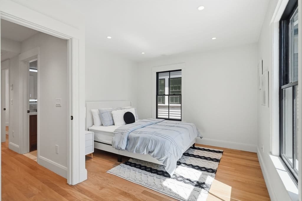Single Family Residence at 9 Mt Auburn St, Cambridge MA 02138, Cambridge, photo 19 of 33
