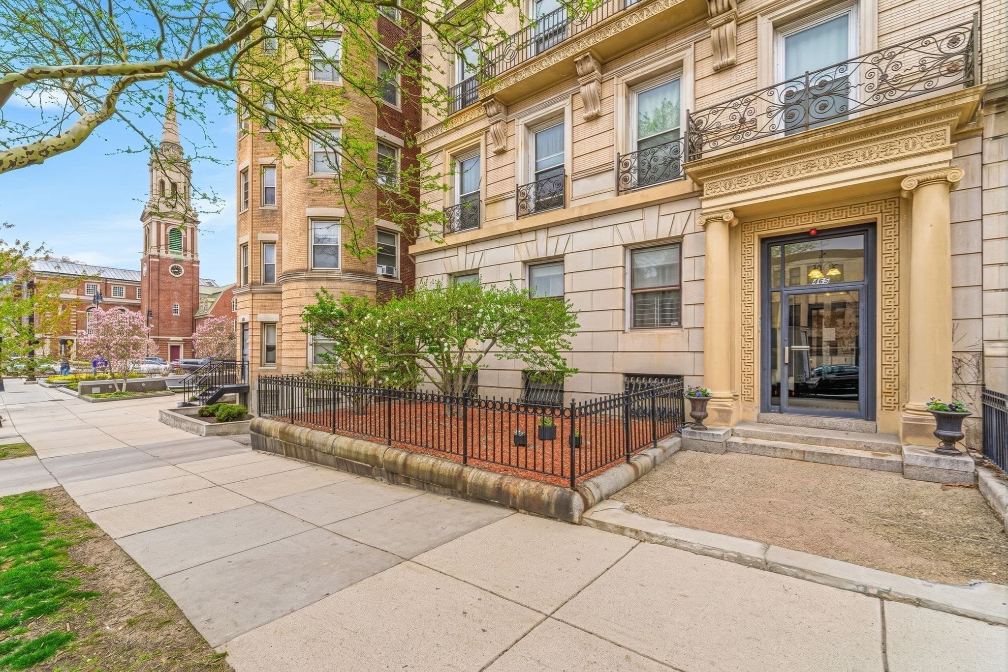 Condominium at 465 Park Drive # 2, Boston MA 02215, photo 2 of 18