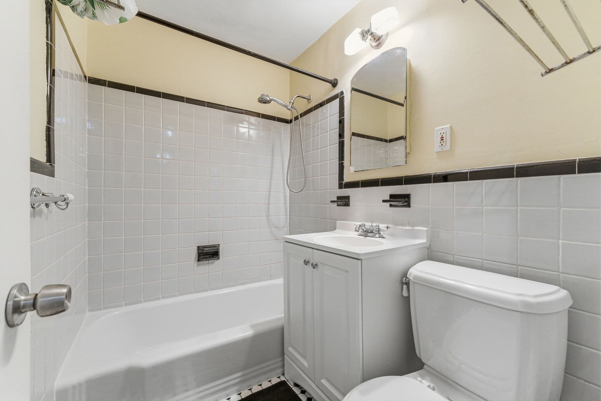 Condominium at 465 Park Drive # 2, Boston MA 02215, photo 17 of 18