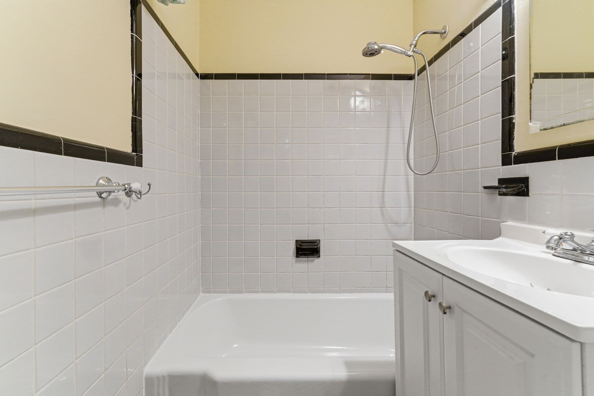 Condominium at 465 Park Drive # 2, Boston MA 02215, photo 16 of 18