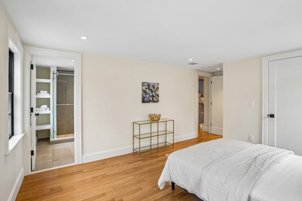 Condominium at 11 Mt Auburn St # A, Cambridge MA 02138, Cambridge, photo 16 of 32
