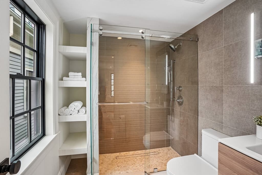 Condominium at 11 Mt Auburn St # A, Cambridge MA 02138, Cambridge, photo 12 of 32