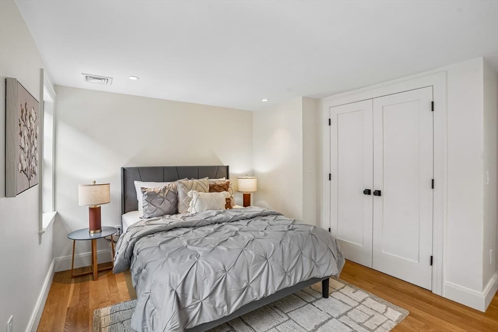 Condominium at 11 Mt Auburn St # A, Cambridge MA 02138, Cambridge, photo 18 of 32