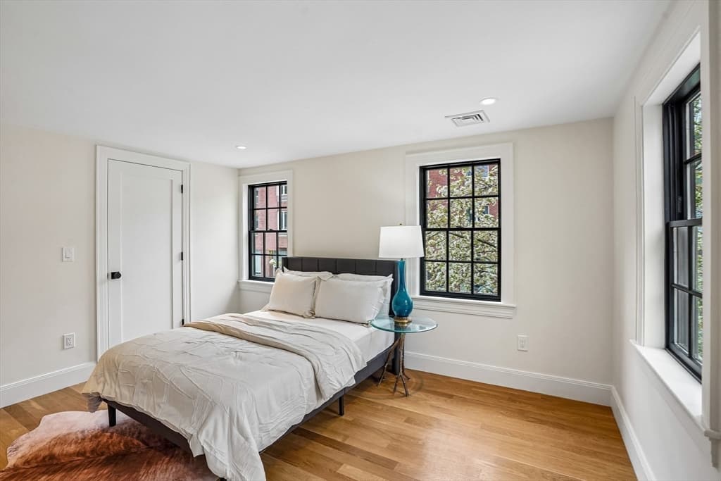 Condominium at 11 Mt Auburn St # A, Cambridge MA 02138, Cambridge, photo 15 of 32
