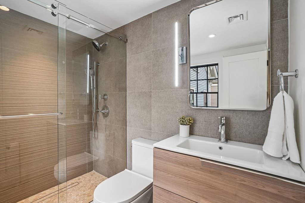 Condominium at 11 Mt Auburn St # A, Cambridge MA 02138, Cambridge, photo 11 of 32