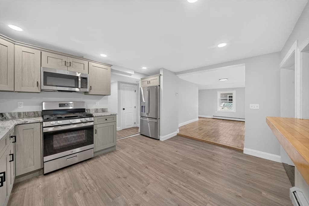 56 N.Broadway, Haverhill MA 01832 photo 10