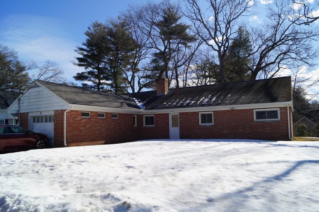 18 Druid Hill, Burlington MA 01803