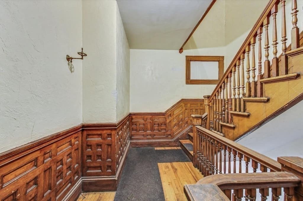 3 Family - 3 Units Up/Down at 472 Warren, Boston MA 02119, photo 8 of 42