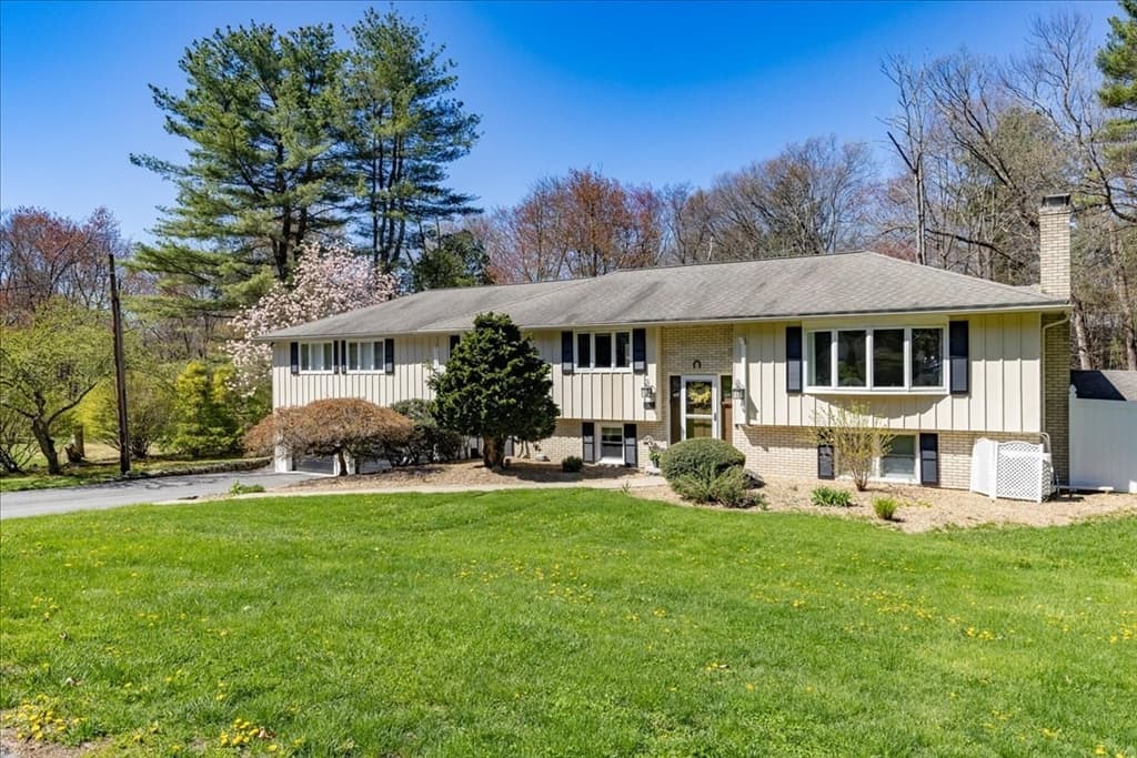 16 Cayuga Rd, Tewksbury MA 01876 photo 2