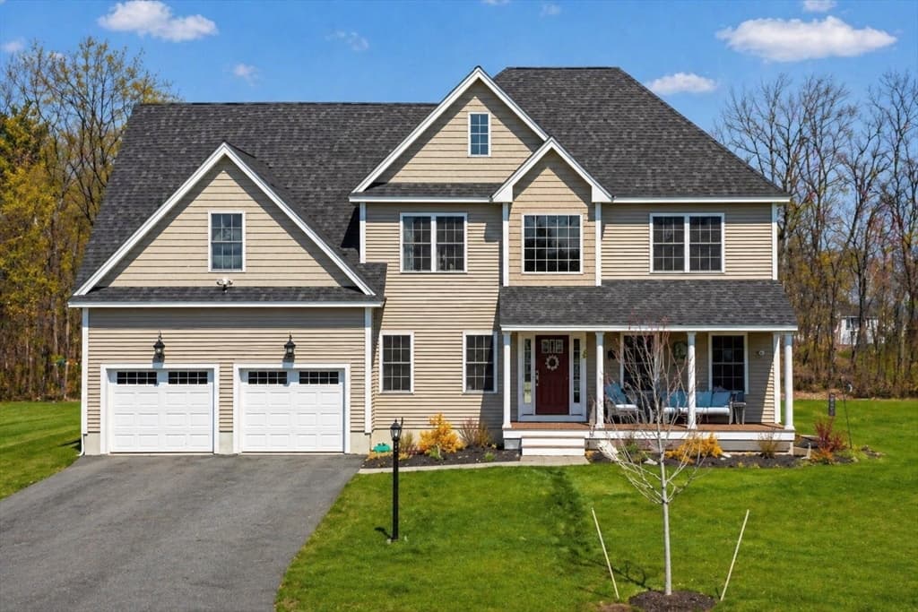 6 Geramat Way, Methuen MA 01844